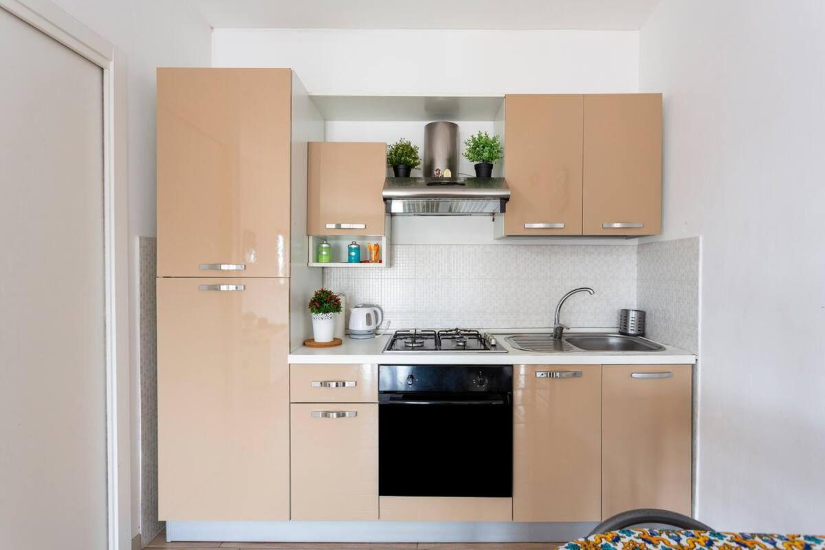 Frank'S House - Appartamento Con Terrazzo In Centro Παλέρμο Εξωτερικό φωτογραφία