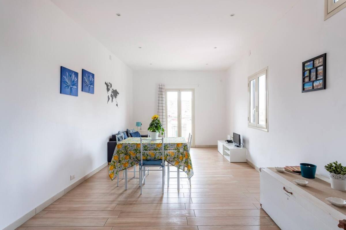 Frank'S House - Appartamento Con Terrazzo In Centro Παλέρμο Εξωτερικό φωτογραφία