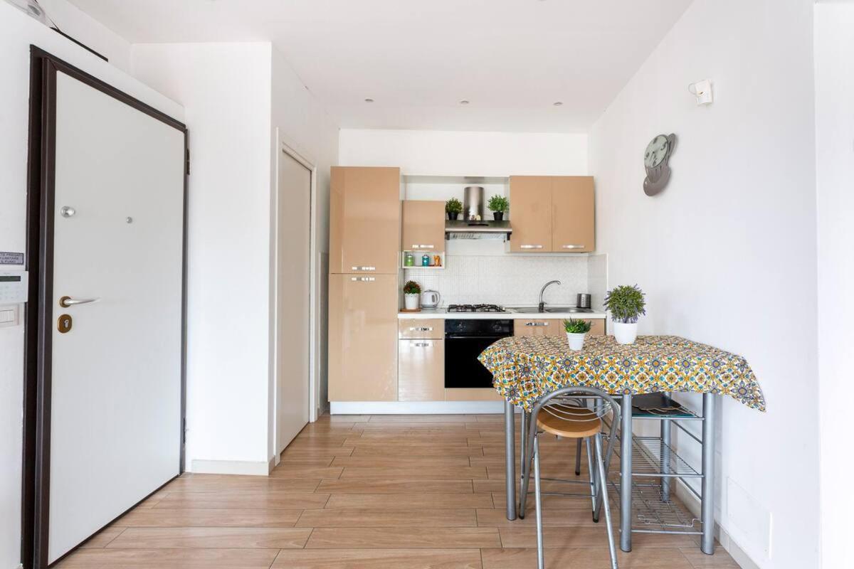 Frank'S House - Appartamento Con Terrazzo In Centro Παλέρμο Εξωτερικό φωτογραφία