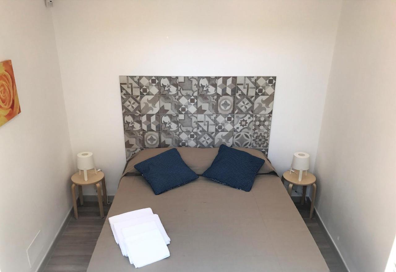 Frank'S House - Appartamento Con Terrazzo In Centro Παλέρμο Εξωτερικό φωτογραφία
